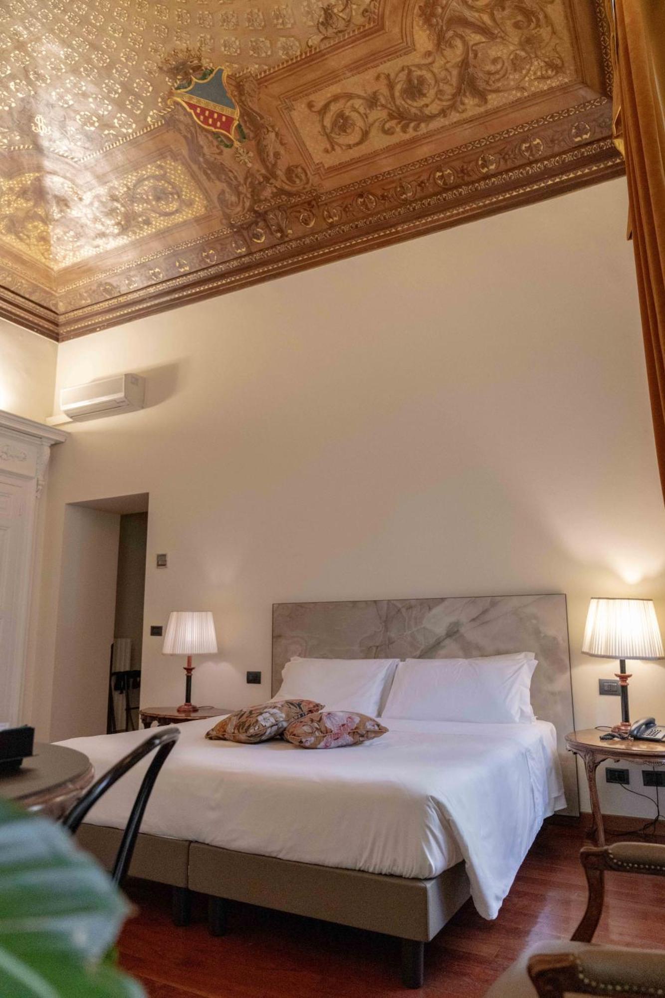 Bologna Hotel 2*