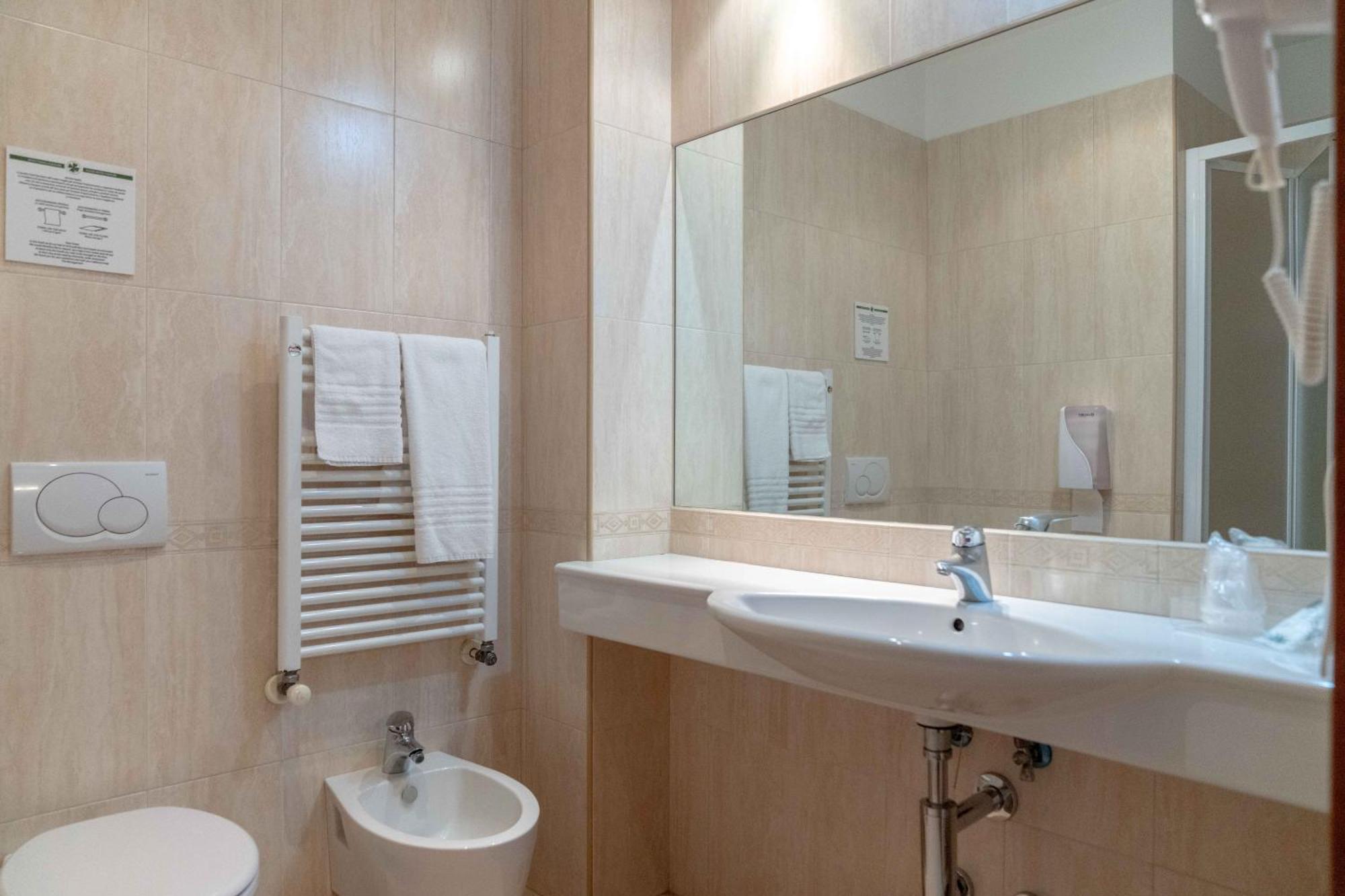 Bologna Hotel 2*